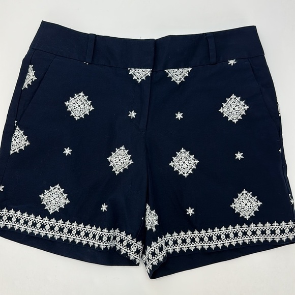 Loft Navy Blue Embroidered Riviera Shorts Size 2 Pockets 6” Inseam Geometric - Picture 14 of 14